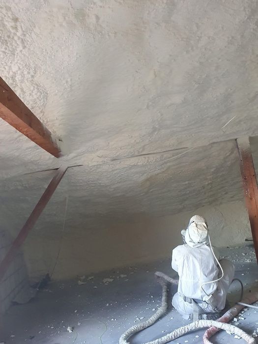 Ocieplanie poddaszy, PIANA PUR, ocieplenia pianką pur Ostrowiec Ożarów