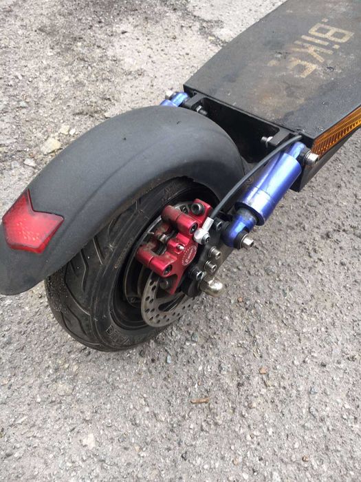 Електросамакат (скутер)