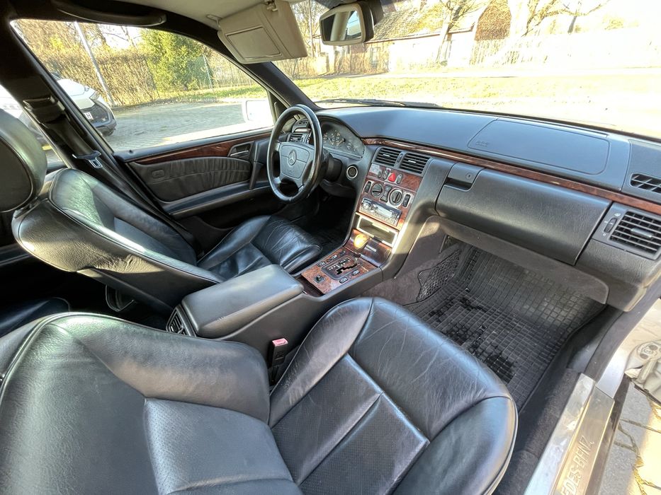 Mercedes W210 okular LPG automat 2.4