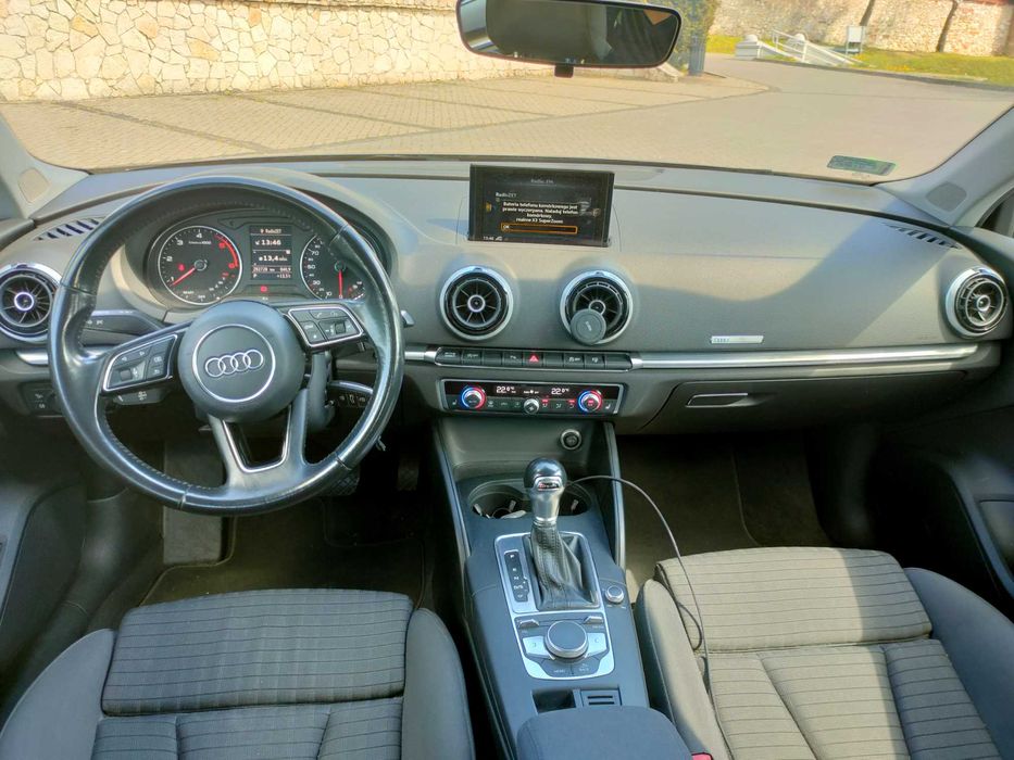 Audi A3 1,6 TDI Model 2017 Automat Webasto hak dwa kompl. kół