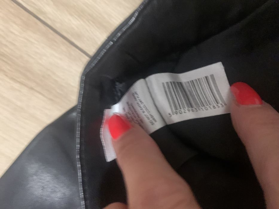 Spódnica   ze skory Projektanta Mody Jemioła  36 S Nowa