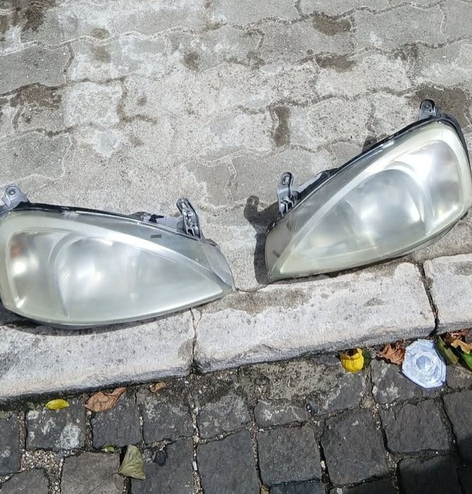 Farol de Opel Corsa C