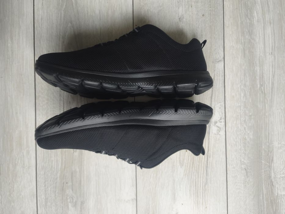 Кросівки Skechers Dynamight, кроссовки Skechers Dynamight