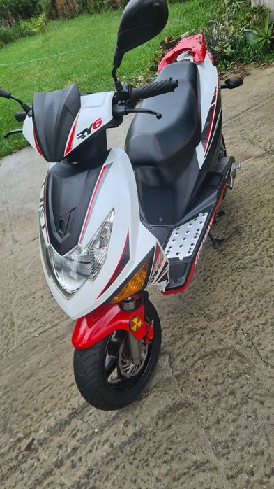 Scooter - KEEWAY RY6