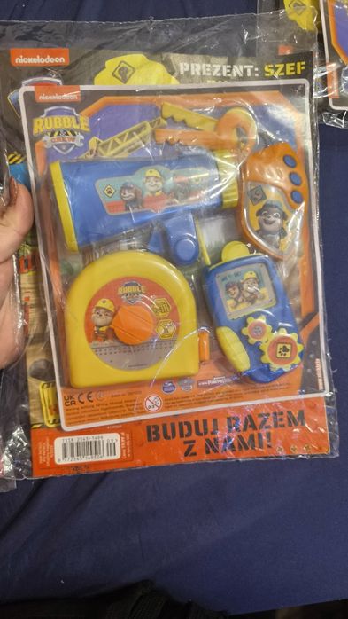 Dwie gazetki Paw Patrol z dodatkami