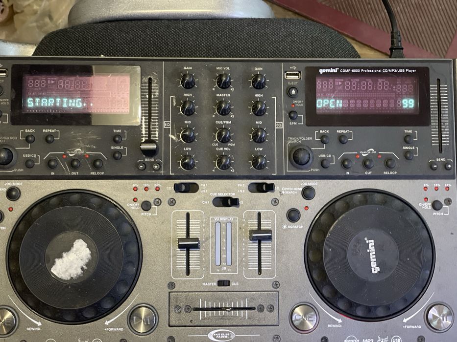Dj mixer /gemini cdmp 6000