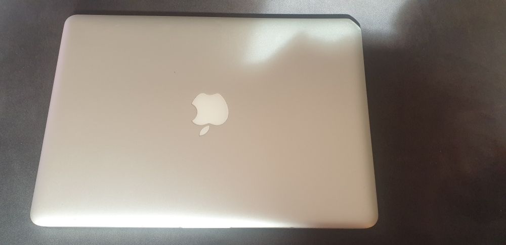 Macbook pro 13 i5 2011 em bom estado