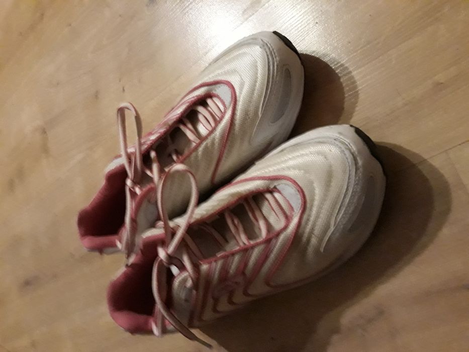 Buty  sportowe 39