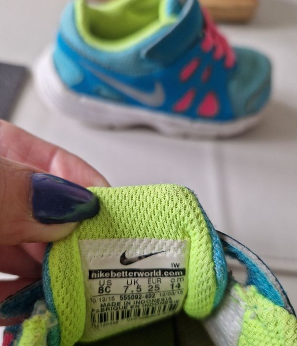 Nike 25 lekkie buty dla dziewczynki adidasy