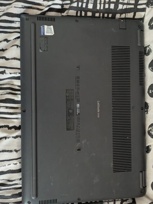 Ноутбук Dell Latitude 3410 / 14" Full HD IPS / i3-10110u