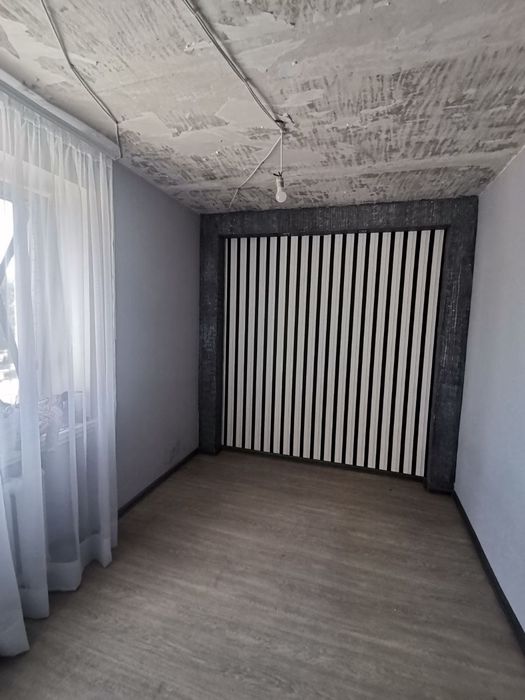 Продам 4х кімнатну квартиру, центр Хортицького району , Лахтинська