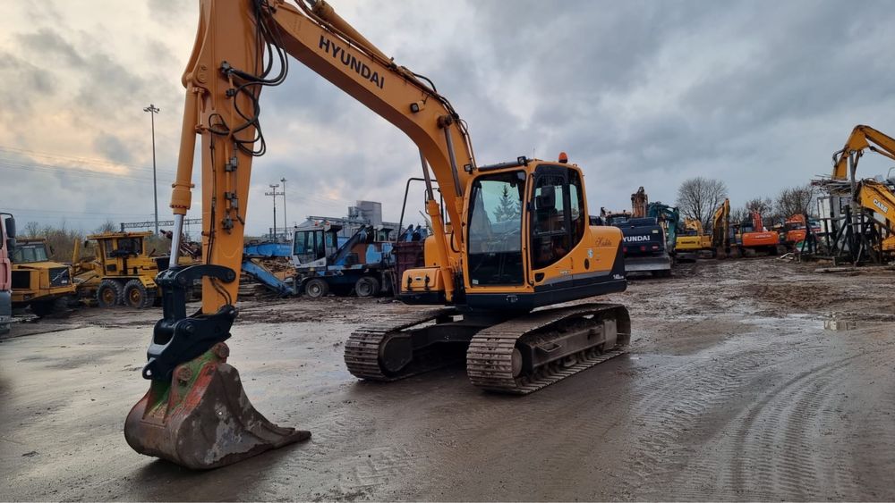 Экскаватор Hyundai R 140 LC