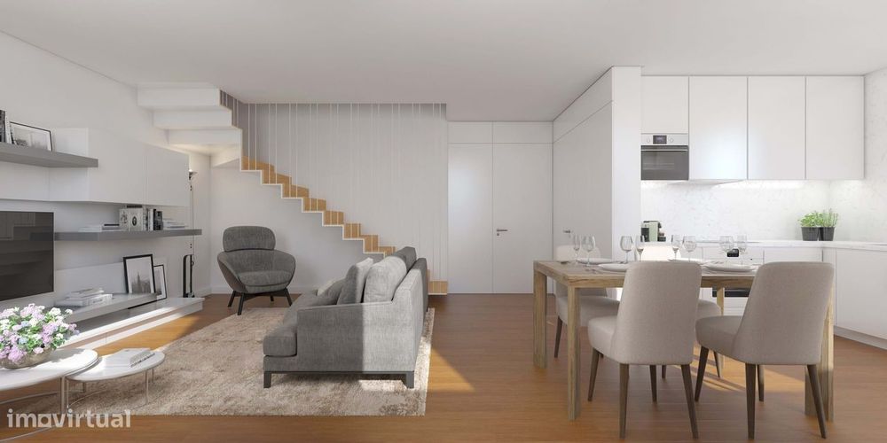 Duplex T3 para venda na Rua Palmira em Lisboa.