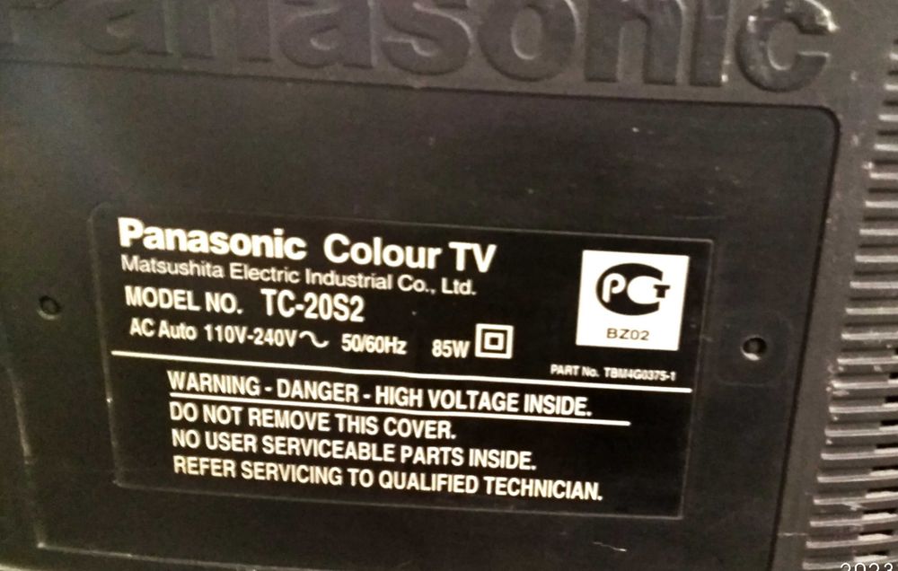 телевізор, двд та відеомагнітофон