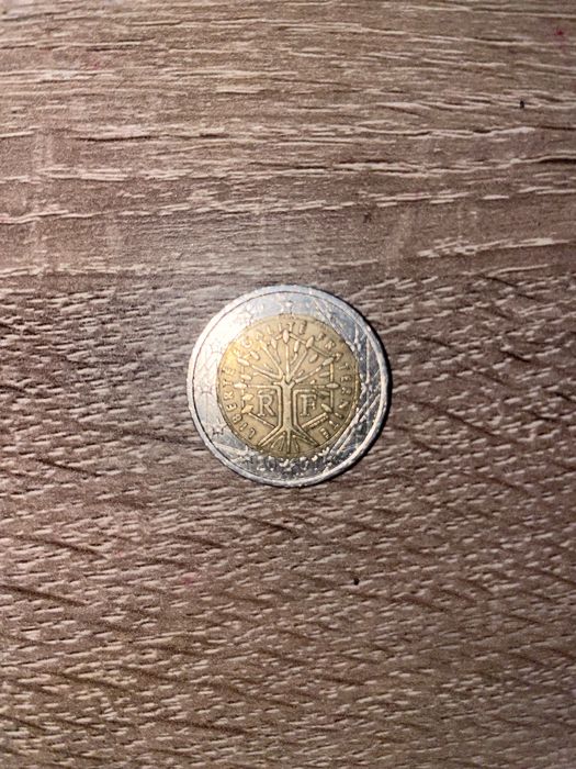 Moeda  de 2€ Disponível