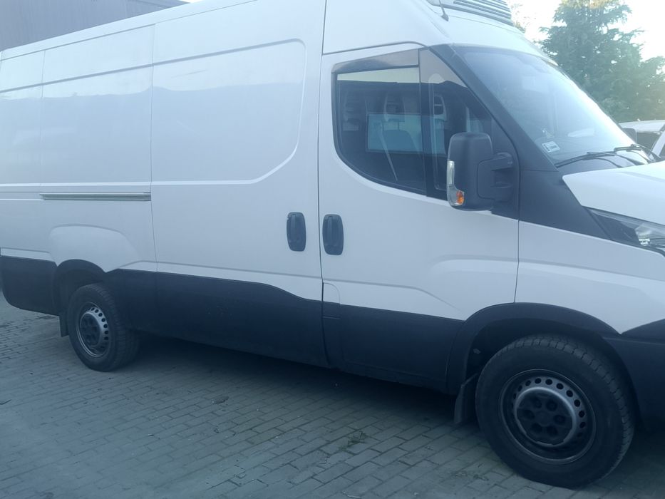 Bus Iveco chłodnia
