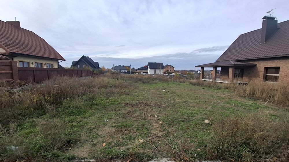 Земельна ділянка 10,8 сотих