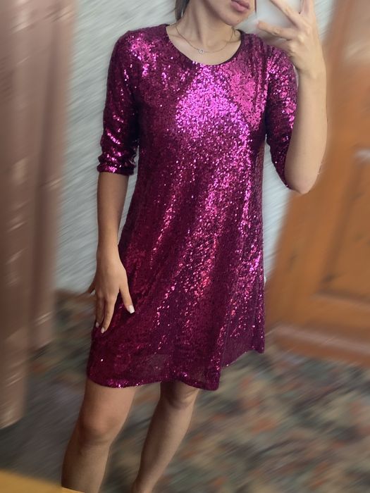 Продам сукню , розмір 42 С