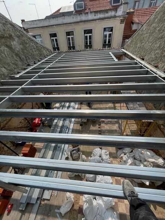 Construçao em aço leve /pladur /impermeabilizaçao