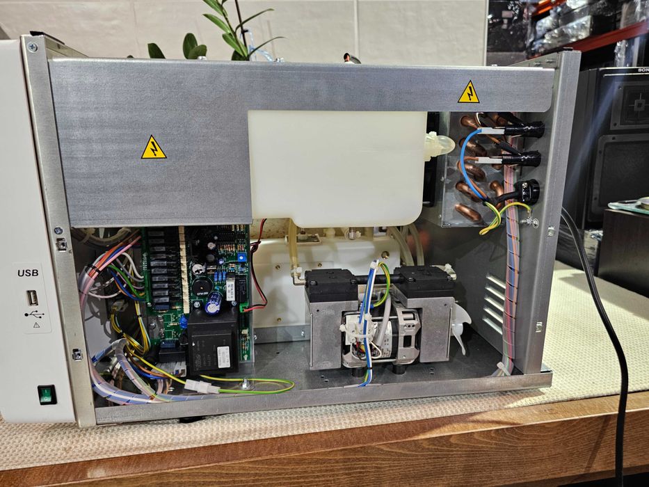 Паровий стерилізатор SUPERIOR B18 Made in Italy