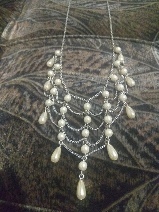 Perełki łezki, kolia Bijou Brigitte