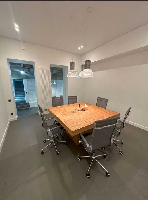 Оренда сучасного офісу в стилі Loft з меблями (267 кв.м.)