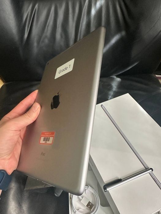 IPad оригінал/гарантія+зарядка+стилус