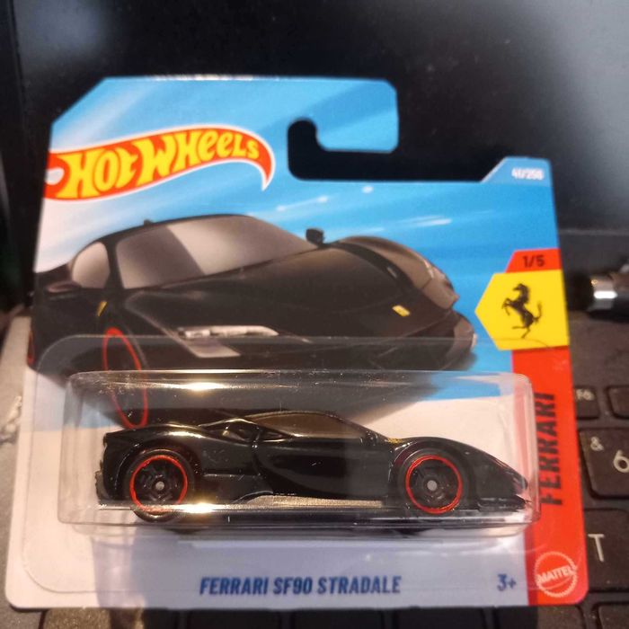 Hot Wheels Ferrari Lamborghini Aston Martin NOVO