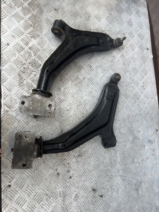 Рычаг передний Ланд ровер фриландер 02г land rover freelander