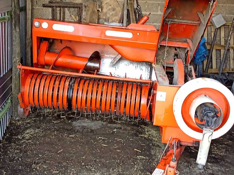 Sianokiszonka siano słoma bele od 80 do 150