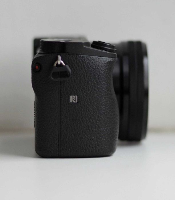 Sony Alpha A6400 kit (16-50mm)