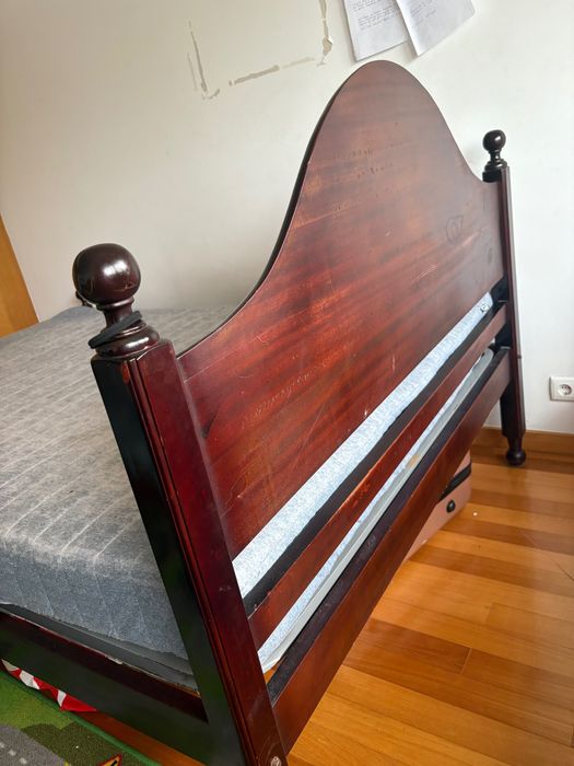 Cama casal madeira