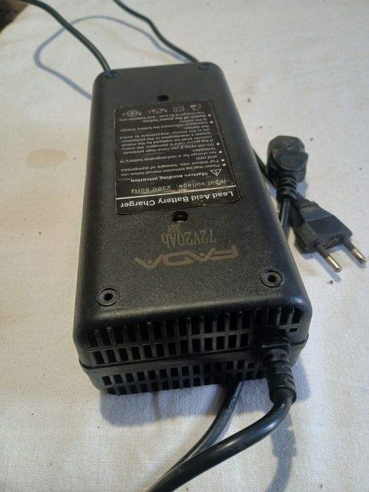 Зарядний пристрій  для електро велосипеда Fada 72v 20ah 2024року