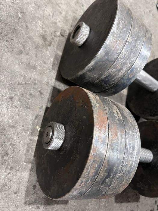 Гантели разборные по 22кг в каждой-качество!