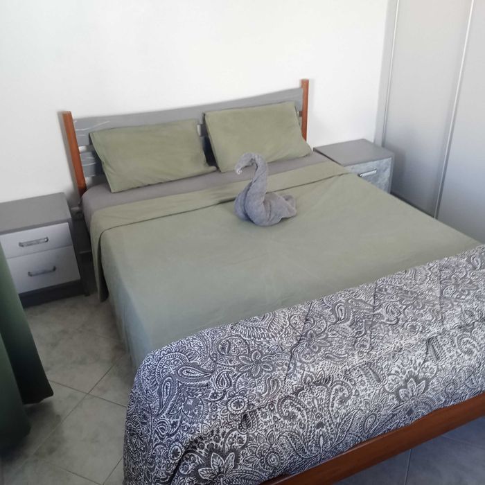 Quarto com casa de banho privativa a alugar no Algarve em Alvor (Portimao)