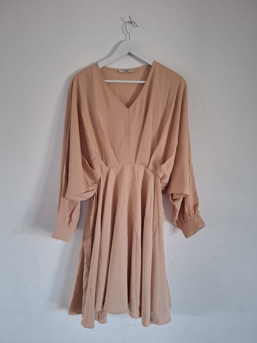 Mega Sukienka pudrowy róż/brzoskwiniowa M L nietoperz wyjściowa elegan