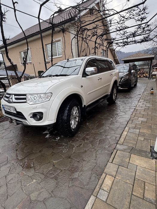 Mitsubishi pajero sport 2.