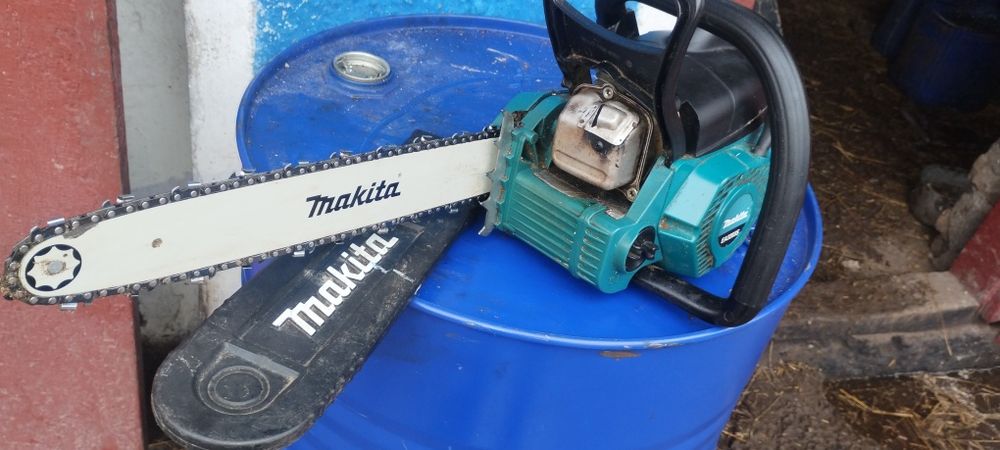 Makita EA3203S, бензопила Макіта
