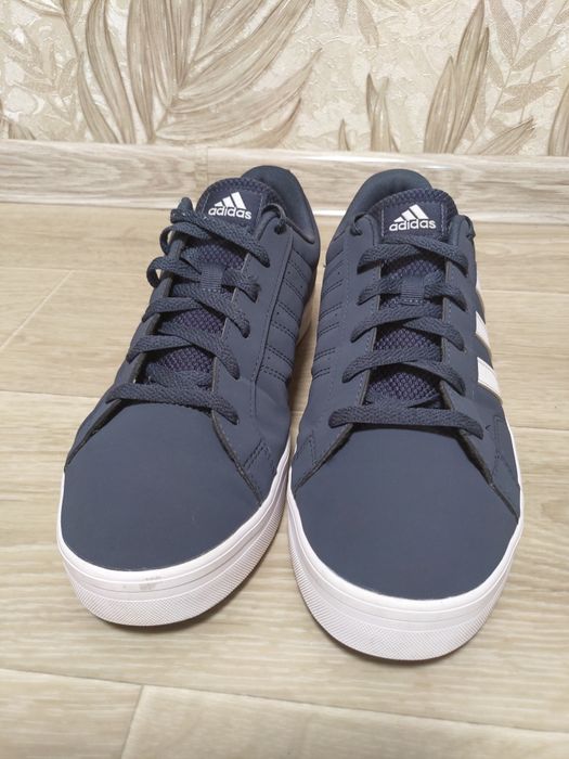 кросівки Adidas оригінальні