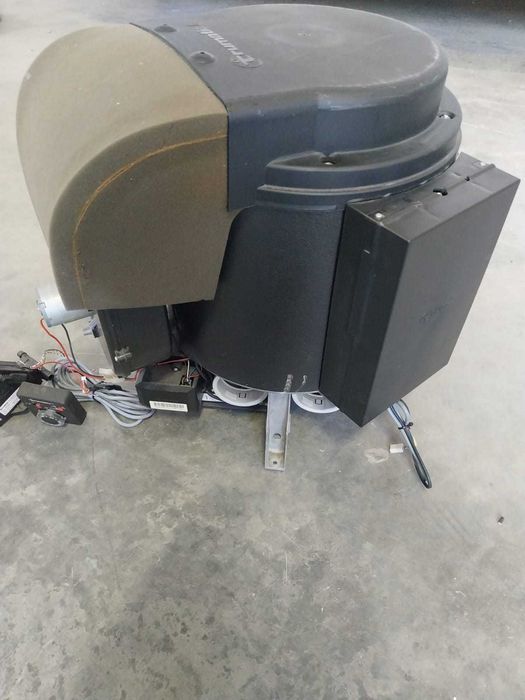 Truma Combi model C 6000 Ogrzewanie oraz Bojler 2w1
