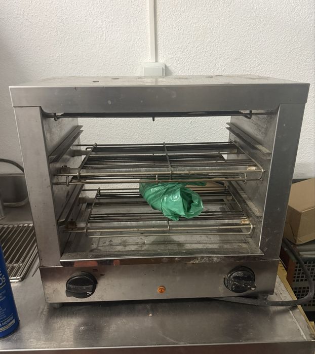 torradeira industrial de dois níveis