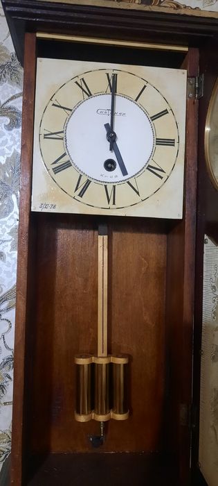 Часы настенные ручной работы 1978 г. и 50х гг. Состояние люкс.