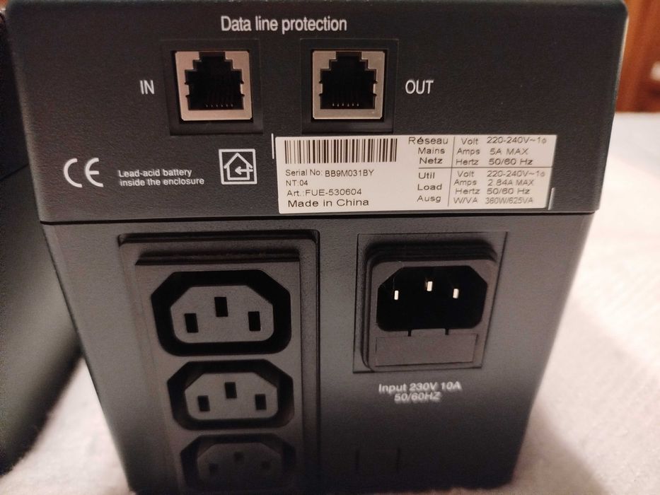 Duas UPS EATON Nova AVR 625