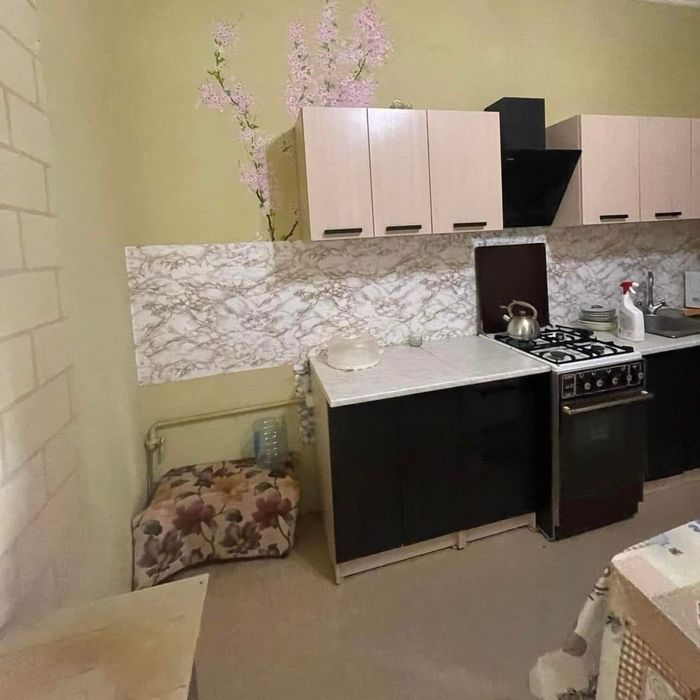 Частина будинку з місцем  для авто вільна з 12 лютого