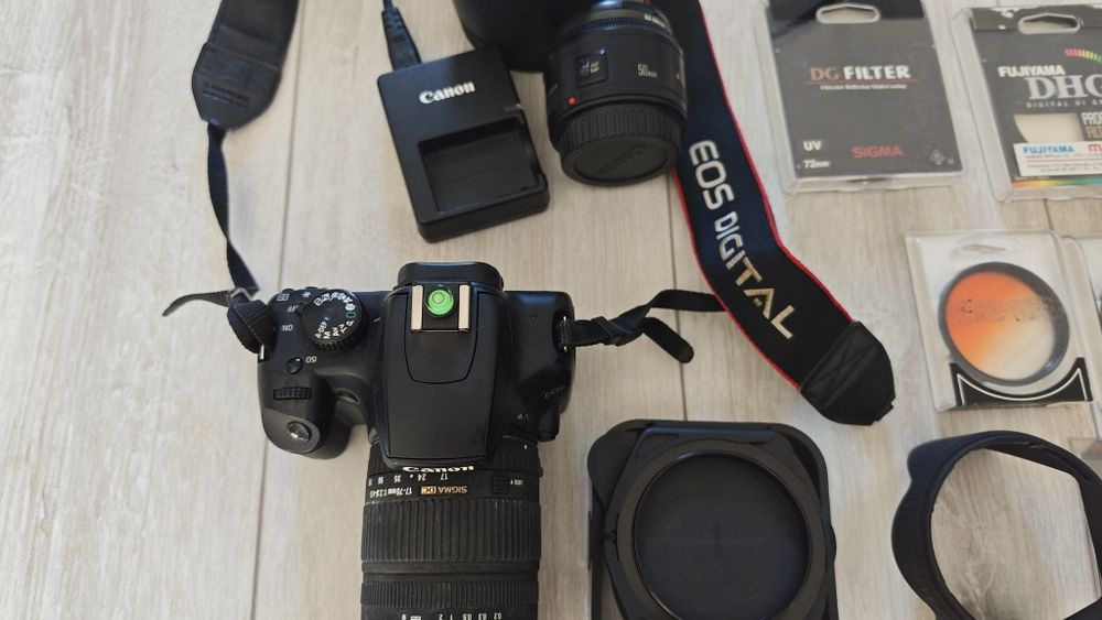 Canon EOS 1000D + Sigma 17-70 + 50mm + torba Lowepro — kompletny zestaw