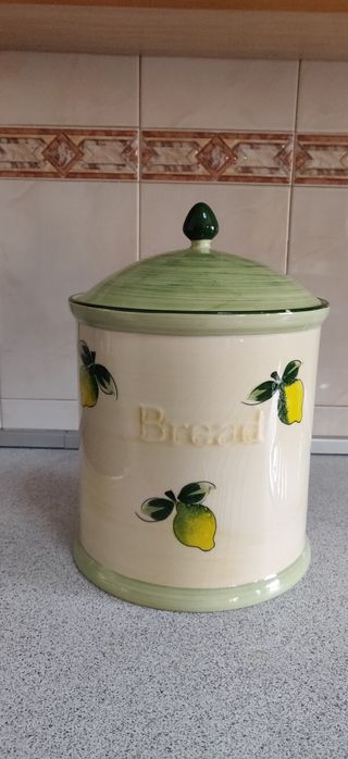 Caixa de pão das faianças Secla