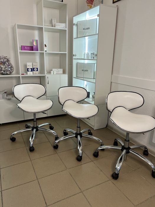Стул косметологический белый