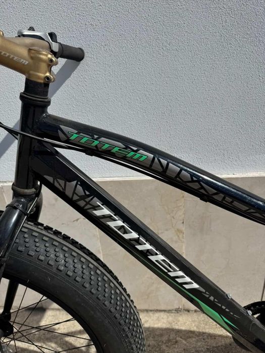 Bicicleta (Fat Bike) 26" 4.0