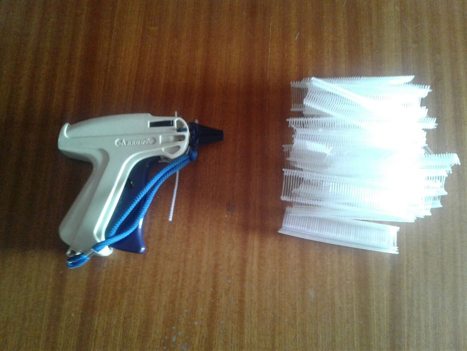Pistola de etiquetar sem agulha + pinos