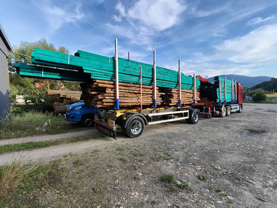 Stemple deski kantówki foszty drewno na dach więźba